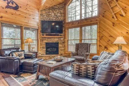 The Great Escape - Min From Parkway With Hot Tub Villa Gatlinburg Buitenkant foto