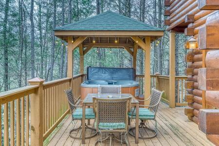 The Great Escape - Min From Parkway With Hot Tub Villa Gatlinburg Buitenkant foto