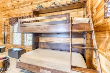 The Great Escape - Min From Parkway With Hot Tub Villa Gatlinburg Buitenkant foto