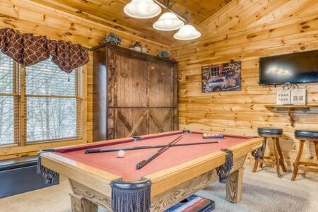 The Great Escape - Min From Parkway With Hot Tub Villa Gatlinburg Buitenkant foto